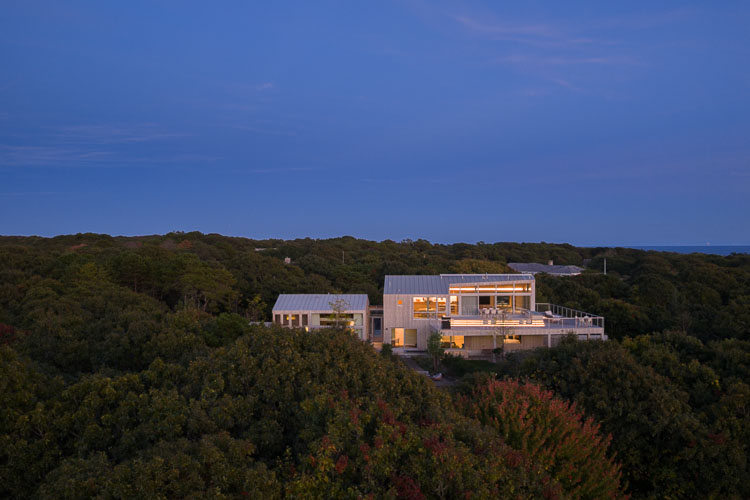 Standard_MarthasVineyard