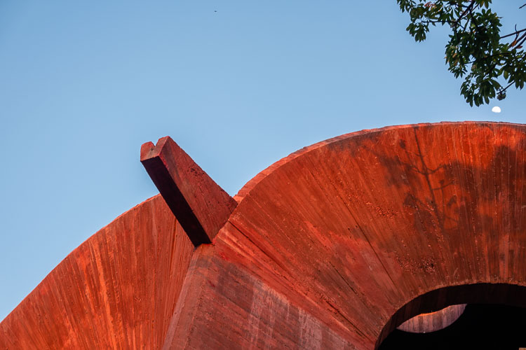 Tmagazine_SantaCruzChapel